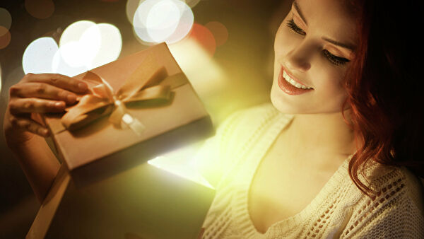 Эксперты: мужчины на 8 марта часто покупают два подарка