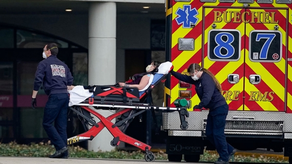 Врачи советуют больным коронавирусом лежать вниз лицом