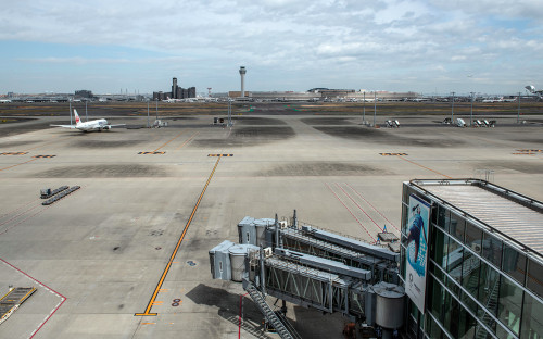 Авиакомпании США попросили срочную финансовую поддержку из-за вируса :: Бизнес :: РБК