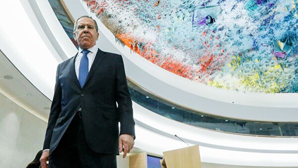 Слуцкий поздравил Лаврова с юбилеем