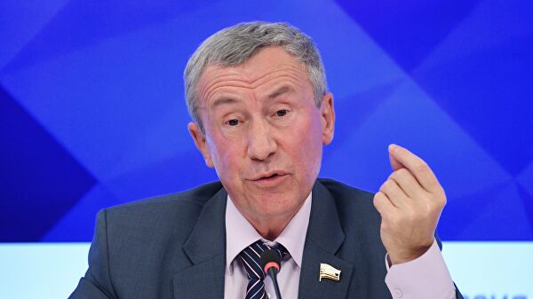 В Совфеде рассказали об антироссийской пропаганде из-за Конституции В Совфеде рассказали об антироссийской пропаганде из-за Конституции