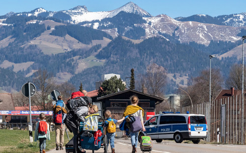 ВТБ зафиксировал 30% рост объема покупок авиабилетов за последнюю неделю :: Бизнес :: РБК