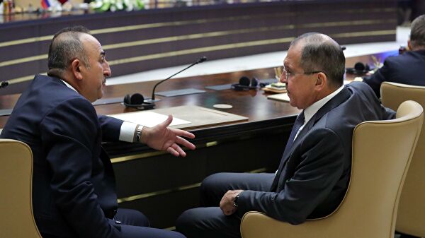 Слуцкий поздравил Лаврова с юбилеем