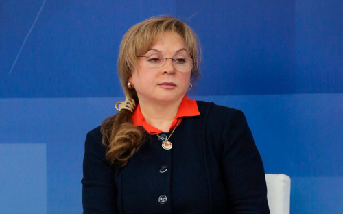 СМИ узнали о переносе голосования по Конституции на июнь из-за вируса