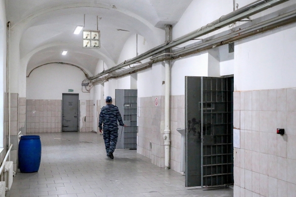 Адвокаты предлагают разгрузить СИЗО Адвокаты предлагают разгрузить СИЗО