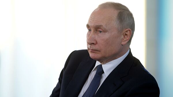Россия с уважением относится к собственной истории, заявил Путин