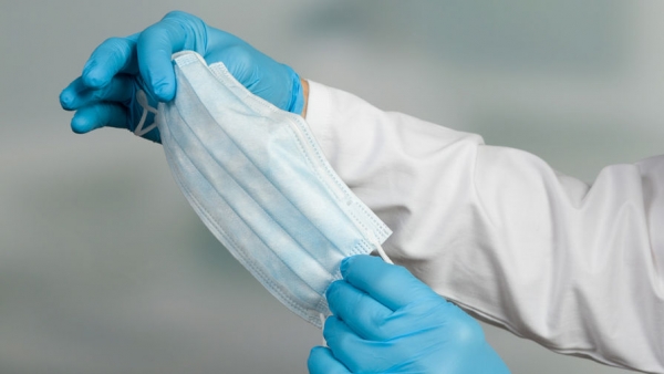 Facebook вводит запрет на рекламу медицинских масок на фоне коронавируса