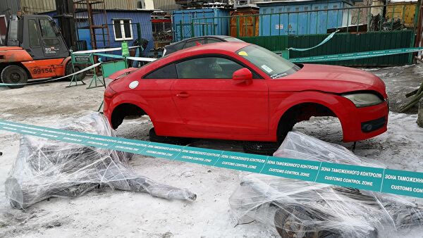 Во Владивостоке задержали радиоактивные автозапчасти из Японии Во Владивостоке задержали радиоактивные автозапчасти из Японии