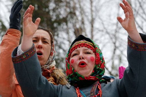 Путин и Жээнбеков открыли «перекрестный год» России и Киргизии Путин и Жээнбеков открыли «перекрестный год» России и Киргизии