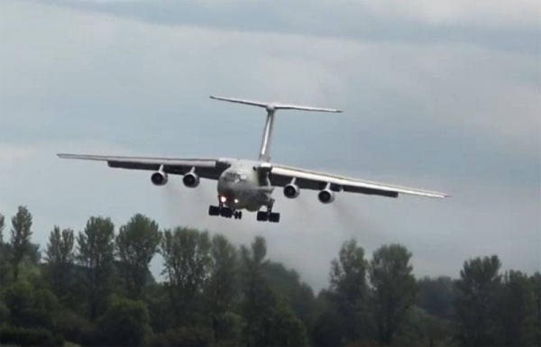 &laquo;Риск или мастерство&raquo;: в Сети обсуждают полёты на сверхмалой высоте