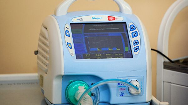 "Дочка" Роскосмоса начала производство аппаратов ИВЛ