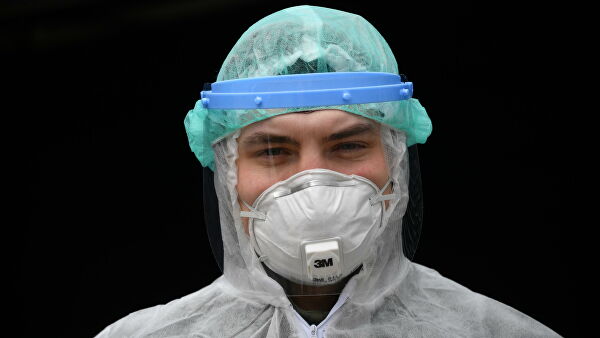 МЧС советует носить респираторы без клапана при симптомах коронавируса