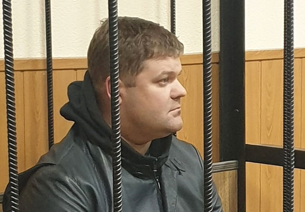 В Петербурге арестовали экс-директора "Метростроя" В Петербурге арестовали экс-директора "Метростроя"