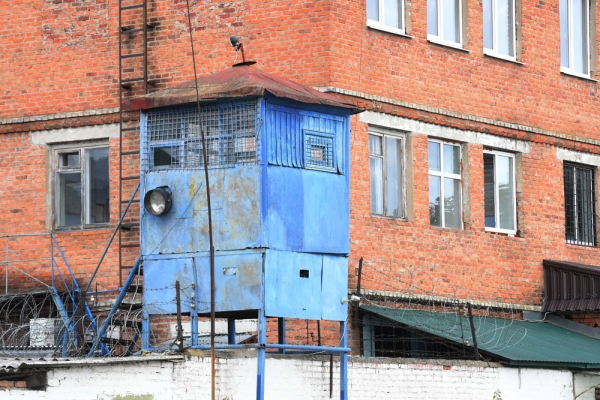 Эксперты предлагают разгрузить тюрьмы