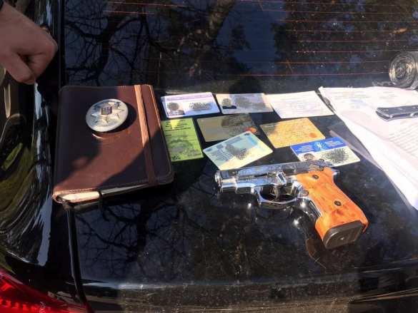 Бандиты в погонах: Полицейские и СБУшник похищали людей под Киевом (ФОТО)