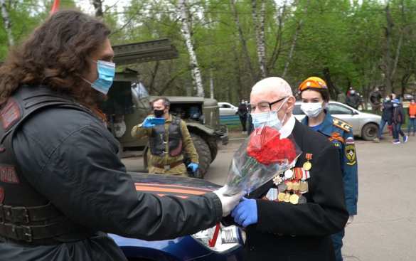 «Ночные волки» организовали уникальное поздравление для штурмовавшего Берлин ветерана (ФОТО, ВИДЕО)