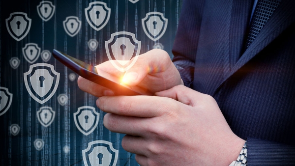 Эксперт назвал негативные стороны регистрации смартфонов по IMEI