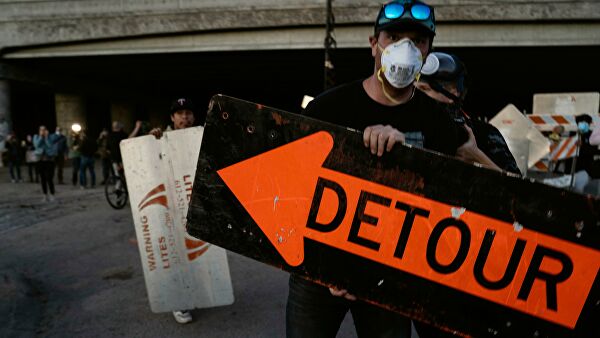 В Аризоне ввели комендантский час В Аризоне ввели комендантский час