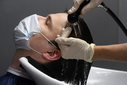 Назван часто забываемый путь заражения коронавирусом