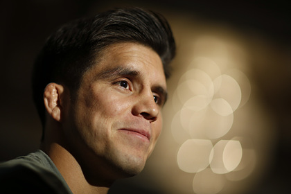 Чемпион UFC защитил титул и решил завершить карьеру Чемпион UFC защитил титул и решил завершить карьеру