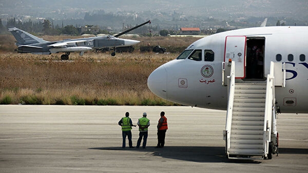Российские военные высадили в Сирии 75 деревьев в память о ветеранах ВОВ Российские военные высадили в Сирии 75 деревьев в память о ветеранах ВОВ