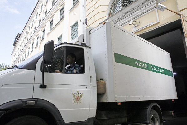 Конвой сигналит