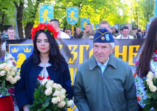 Символика дивизии СС «Галичина» попала под запрет на Украине Символика дивизии СС «Галичина» попала под запрет на Украине