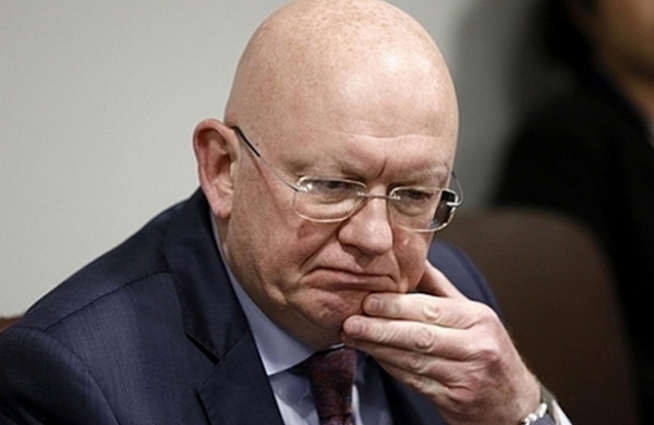 В России рассказали о «стоящих на горле» у Ирана американцах В России рассказали о «стоящих на горле» у Ирана американцах