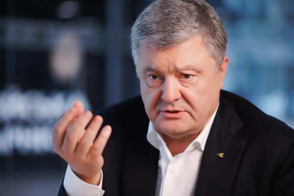 Порошенко перенёс похороны отца на следующий день после суда, где его могут взять под стражу