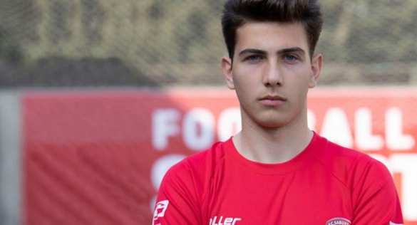 Загадочная смерть: в Грузии 19-летний футболист погиб после пикника с друзьями (ФОТО) Загадочная смерть: в Грузии 19-летний футболист погиб после пикника с друзьями (ФОТО)