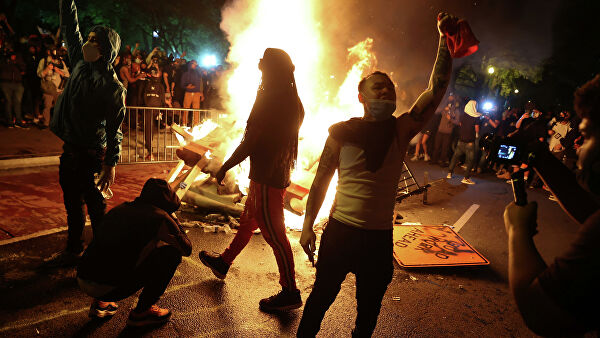 В Мадриде проходит многотысячная акция против расизма