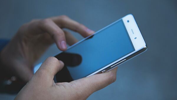 Эксперт рассказал, почему не надо хранить личную информацию в телефоне