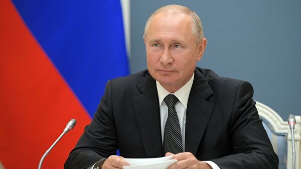 Путин поддержал введение уроков исторической памяти