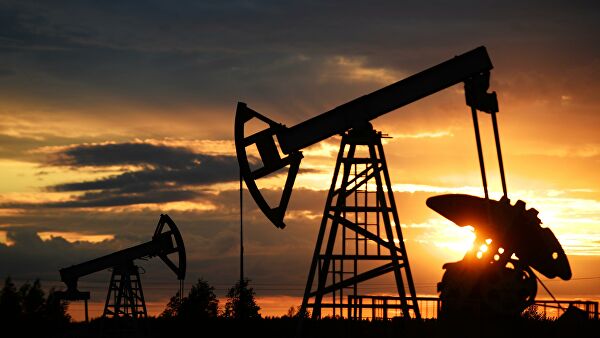 Цены на нефть марки Brent снизились до 43,23 доллара за баррель