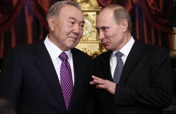 Путин поздравил Назарбаева с 80-летием Путин поздравил Назарбаева с 80-летием