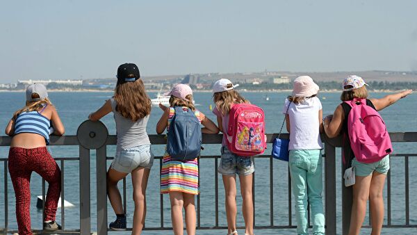 Путевки для москвичей в летние детские лагеря могут перенести на 2021 год Путевки для москвичей в летние детские лагеря могут перенести на 2021 год