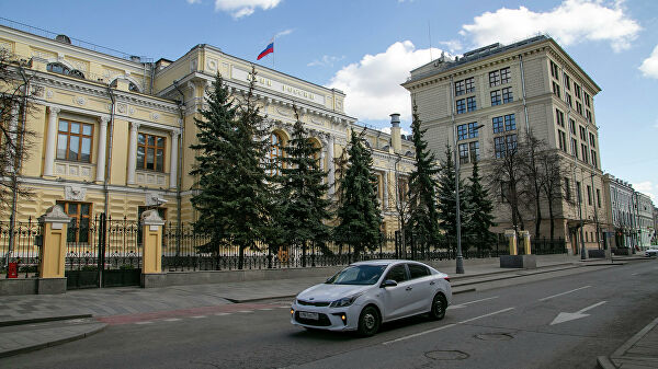 Эксперт рассказал, как вернуть вклад, если у банка отозвали лицензию