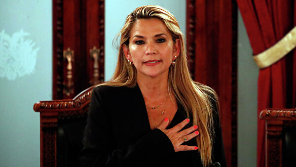 Временный президент Боливии заразилась коронавирусом