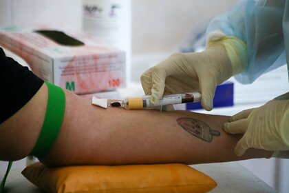 Ученые связали риск заражения коронавирусом с&nbsp;резус-фактором