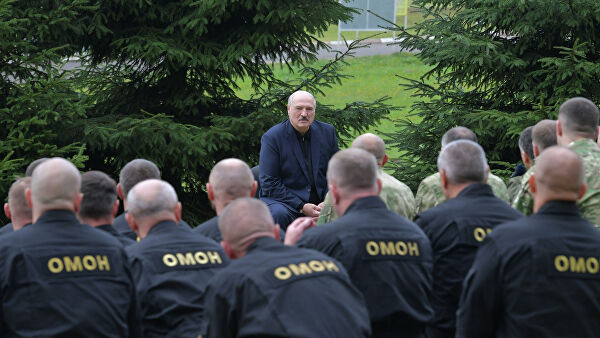 Белоруссия станет отвечать на нарушения границы "без предупреждения" Белоруссия станет отвечать на нарушения границы "без предупреждения"