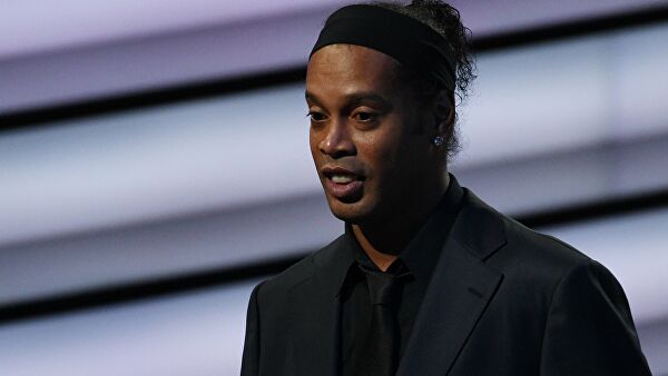 Прокуратура потребовала приостановить процесс над Роналдиньо