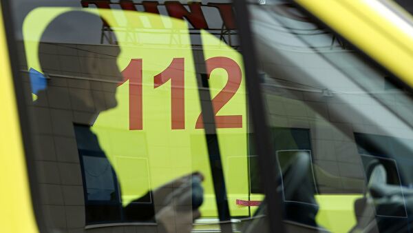 В Новосибирской области микроавтобус столкнулся с легковушкой