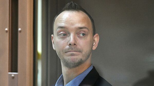 Против трех адвокатов Сафронова возбудили дисциплинарные производства