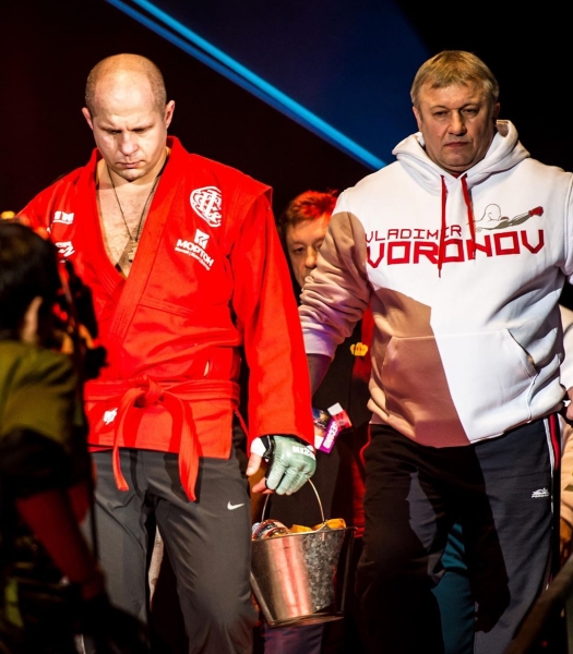 Летальные осложнения к-вируса: Федор Емельяненко сообщил о смерти своего тренера (ФОТО)