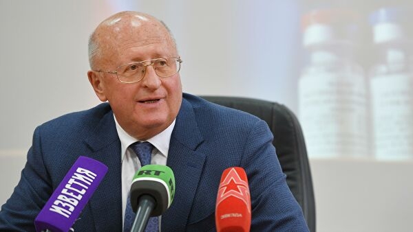 Глава центра Гамалеи заявил о попытках "перекупить" ученых