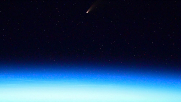 NASA: утечка воздуха не угрожает экипажу МКС