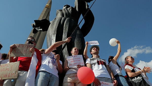 Оппозиционный совет видит Россию и ЕС в роли посредников на переговорах Оппозиционный совет видит Россию и ЕС в роли посредников на переговорах