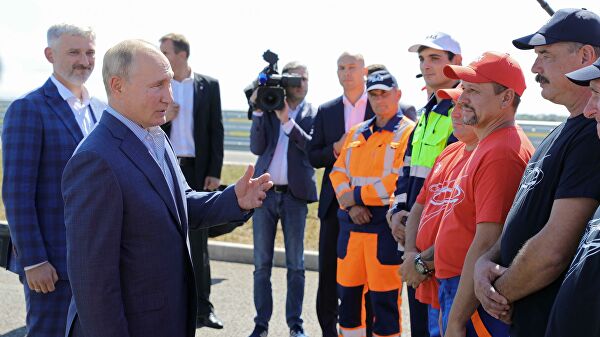 МИД Украины направил ноту протеста России из-за визита Путина в Крым МИД Украины направил ноту протеста России из-за визита Путина в Крым