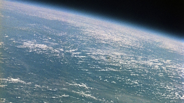 NASA предупредило о гигантской аномалии над Землей NASA предупредило о гигантской аномалии над Землей