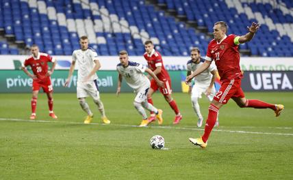 Русские &laquo;танки&raquo; на футбольном поле: Дзюба, Соболев, Луценко